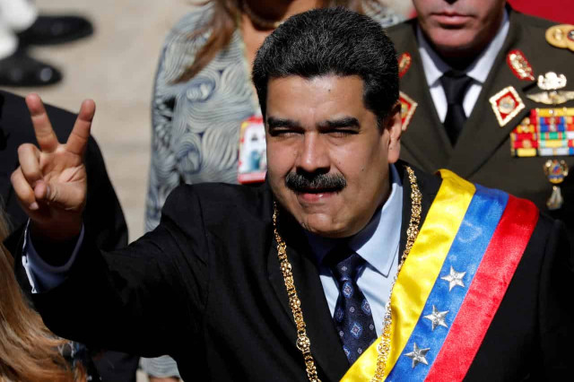US in direct contact with Venezuelan military, urging defections