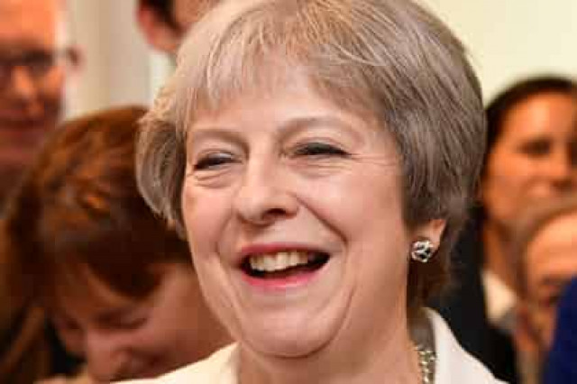 Терезу Мэй захотели изгнать с доски почета Оксфорда
