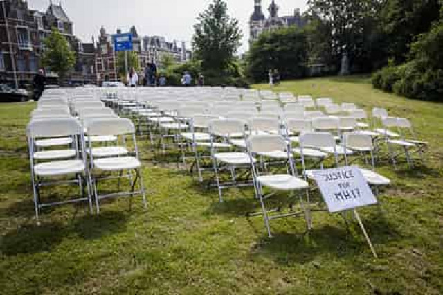 Родные жертв крушения «Боинга» в Донбассе пристыдили Россию
