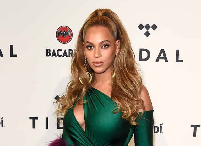 Фанаты подозревают Бейонсе в третьей беременности