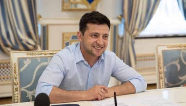 Zelensky, Putin hold phone talk after prisoner exchange