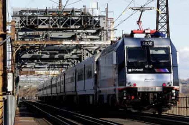 Задержанный за нападение на пассажиров поезда свалил вину на демона
