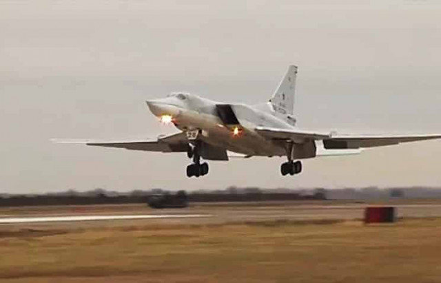 ВКС России нанесли массированный ракетно-авиационный удар по объектам ИГ в Сирии