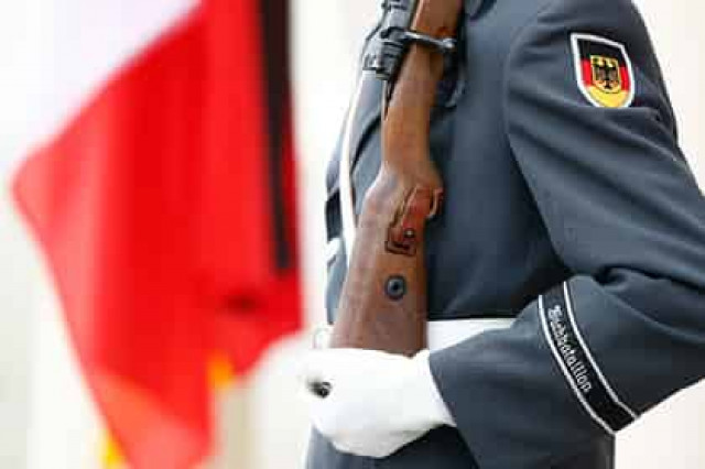 Немцы возродили моду времен Гитлера на раннюю военную службу