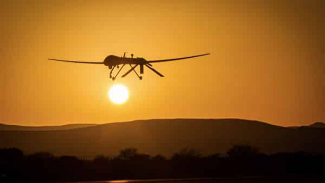 Пять человек погибли в Йемене при атаке беспилотника хуситов на военную базу