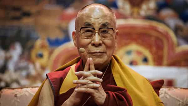 Далай-ламу срочно госпитализировали в Индии