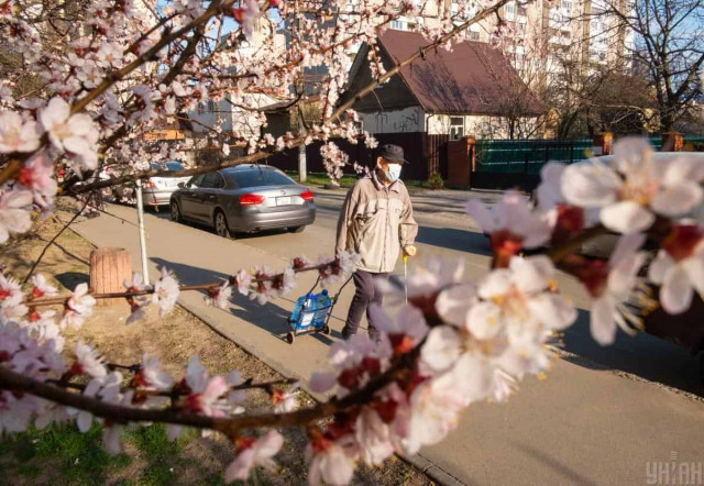 Number of confirmed coronavirus cases in Ukraine tops 2,200 by Friday morning
