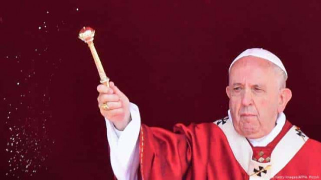 Pope urges end to 'culture of insults' in Pentecost message