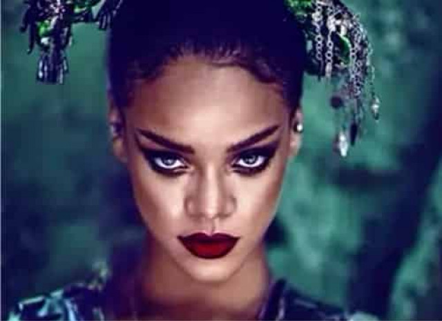 Миллионы просмотров: фото Рианны в образе гейши