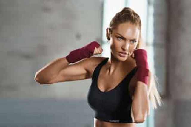 Victoria's Secret продырявила бюстгальтеры для спортсменок