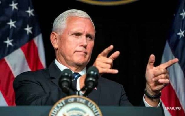 Пенс опубликует расшифровки разговоров с Зеленским
