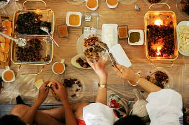 В сети посмеялись над странностями традиционных кухонь мира