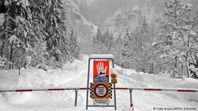 Winter storms sweep across southern Germany and Austria