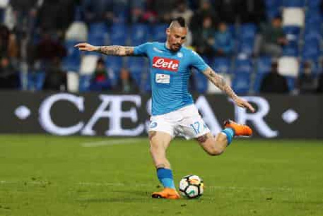 Soccer: Hamsik China move back on