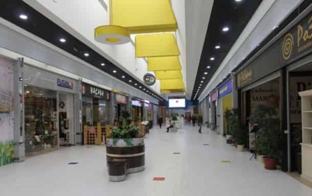 Во всех ТРЦ Киева появятся бригады по выявлению коронавируса