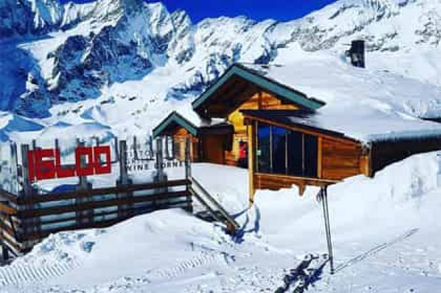 Пьяный турист потерял дорогу в отель и случайно забрался на Альпы
