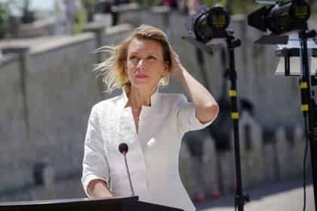 Захарова увидела интеллектуальную агонию в американских СМИ