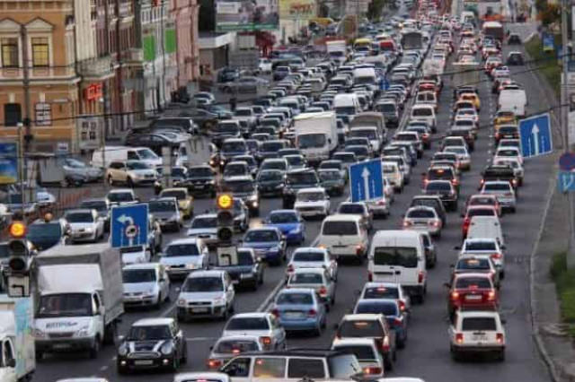 Киев занял 13-е место среди городов мира с крупнейшими пробками
