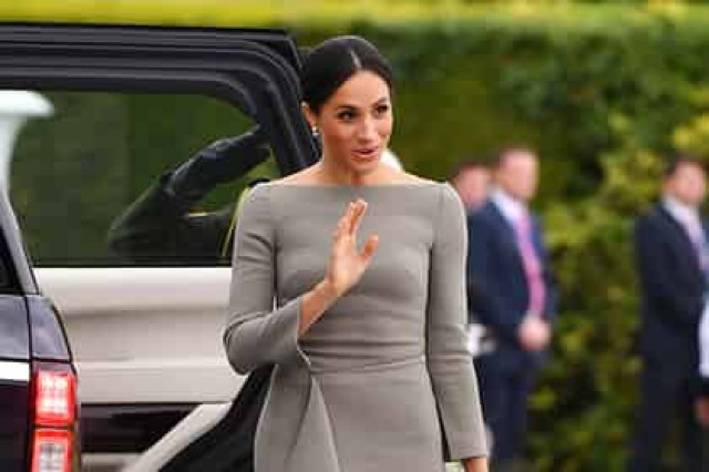 Бюстгальтер Меган Маркл назвали модным провалом