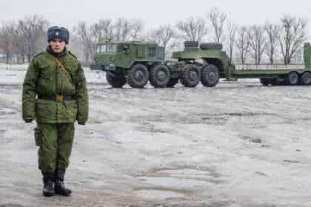 В Госдуме предложили запретить военным выкладывать фото со службы