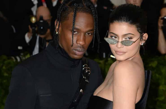 «Обнажена и очень опасна»: Кайли Дженнер голышом снялась для Playboy вместе с бойфрендом