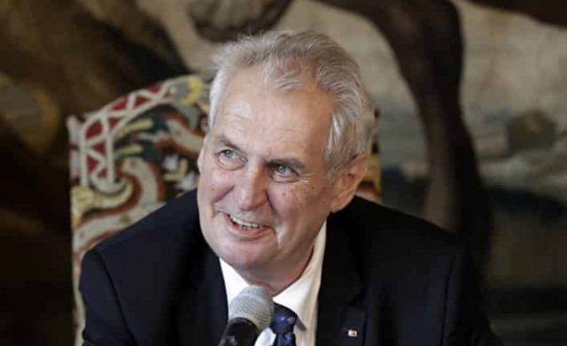 Земан по пути в Крым заехал в Страсбург