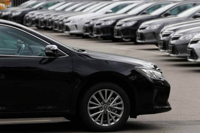 В Казахстане планируют запретить покупать иномарки через госзакупки
