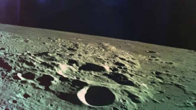 Israeli spacecraft crashes on Moon