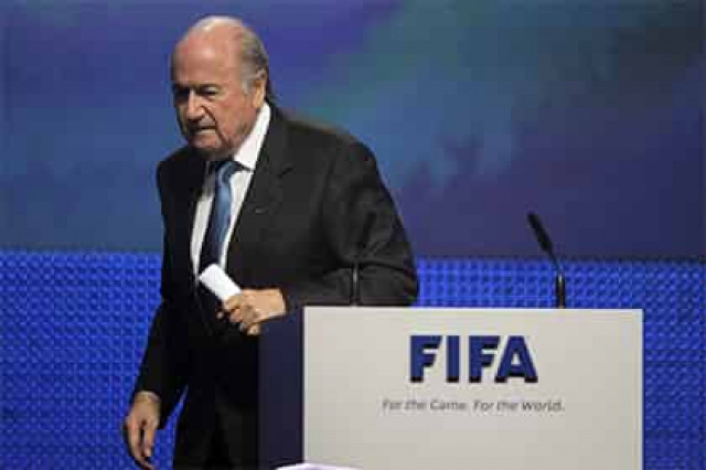 Блаттер отказался уходить в отставку по предложению Европарламента