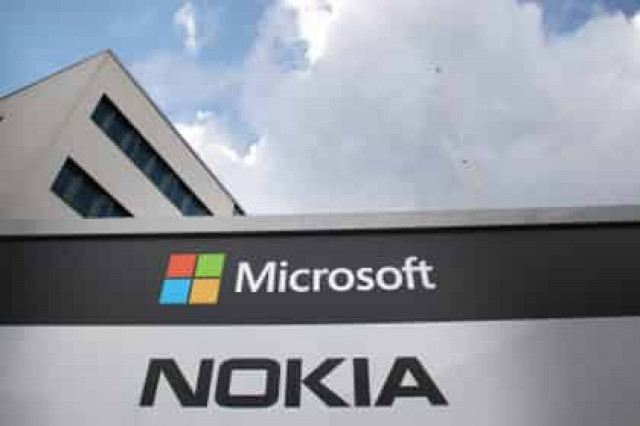 Microsoft представила телефон за 25 долларов