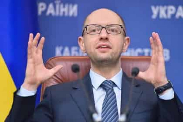 Яценюк исключил досрочное погашение российского кредита
