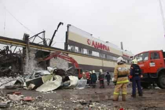 Число погибших при пожаре в Казани выросло до 10
