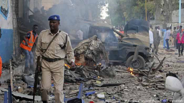 В Сомали террористы взорвали гостиницу, не менее 10 погибших