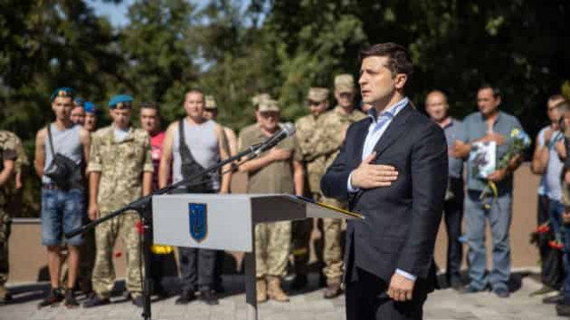 Зеленський полегшив процедуру отримання громадянства іноземцям, які захищали Україну