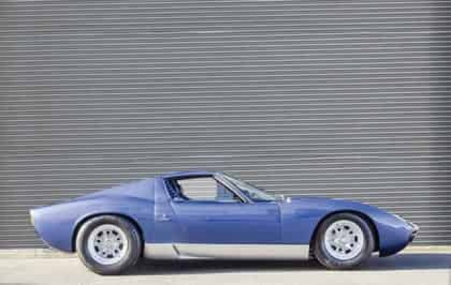 Lamborghini Рода Стюарта выставят на аукцион