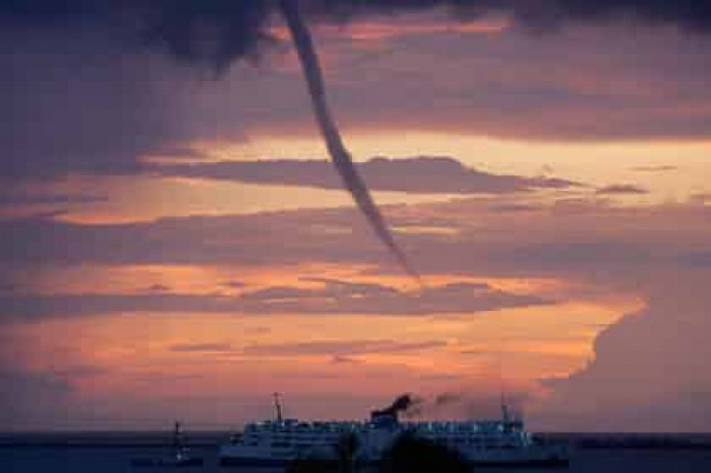 В океане обнаружили загадочные дымовые кольца