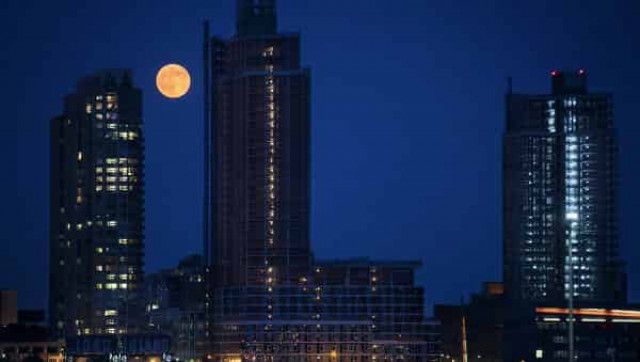 Суперлуние в сети: не увидеть, так нарисовать