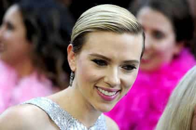 Скарлетт Йоханссон уступила главную роль трансгендерам