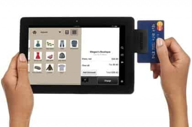 Amazon представил считыватель банковских карт для смартфонов