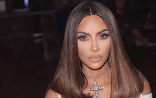 Без смаку або стильно? - «рване і брудне» плаття Кім Кардашьян викликало ажіотаж в мережі