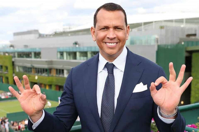 Жениха Дженнифер Лопес Алекса Родригеса ограбили, пока он ужинал в ресторане: детали