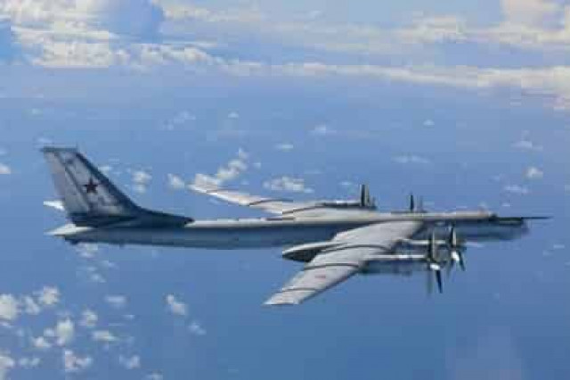 В Минобороны опровергли сообщения о почти столкнувшемся с авиалайнером самолете
