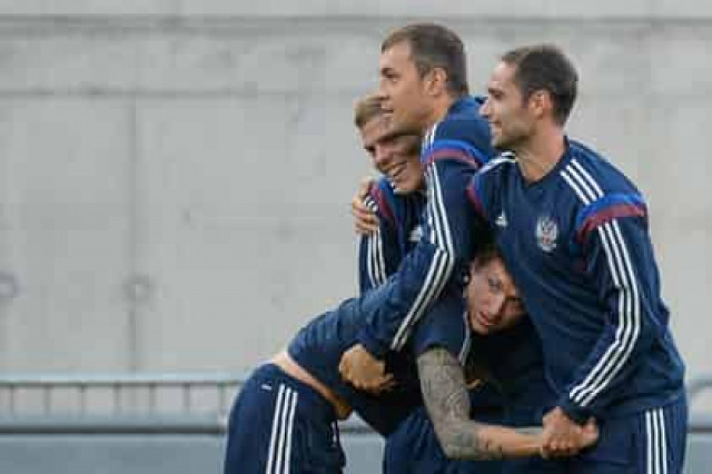 Россияне выразили готовность увидеть геев в футбольной сборной

