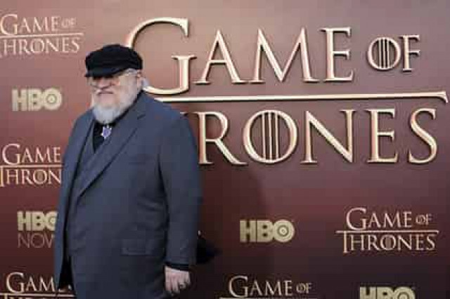 Выход новой части «Игры престолов» отложили еще на год
