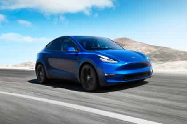 Илон Маск показал новую Tesla
