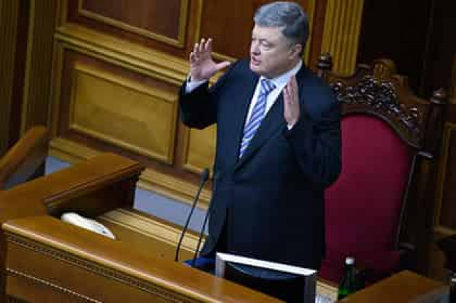 Порошенко предрек срочное бегство «оккупантов» через Крымский мост
