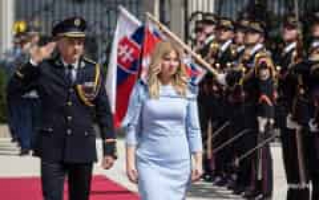 Перша жінка-президент Словаччини прийняла присягу