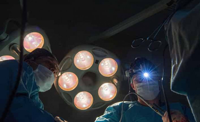 Чтобы уехать из своих стран, мигранты продают органы: как функционирует этот страшный бизнес