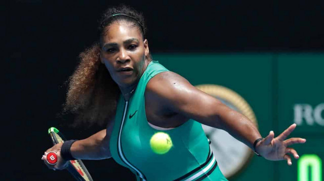 Serena Williams returns to Australian Open with emphatic win