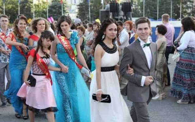 Минобразования советует не планировать выпускные